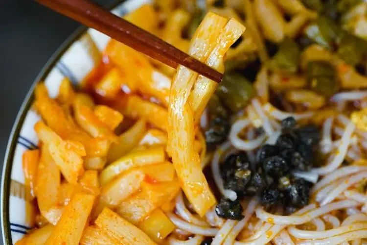 爆火的螺蛳粉，为何还未出现大品牌？(图3)